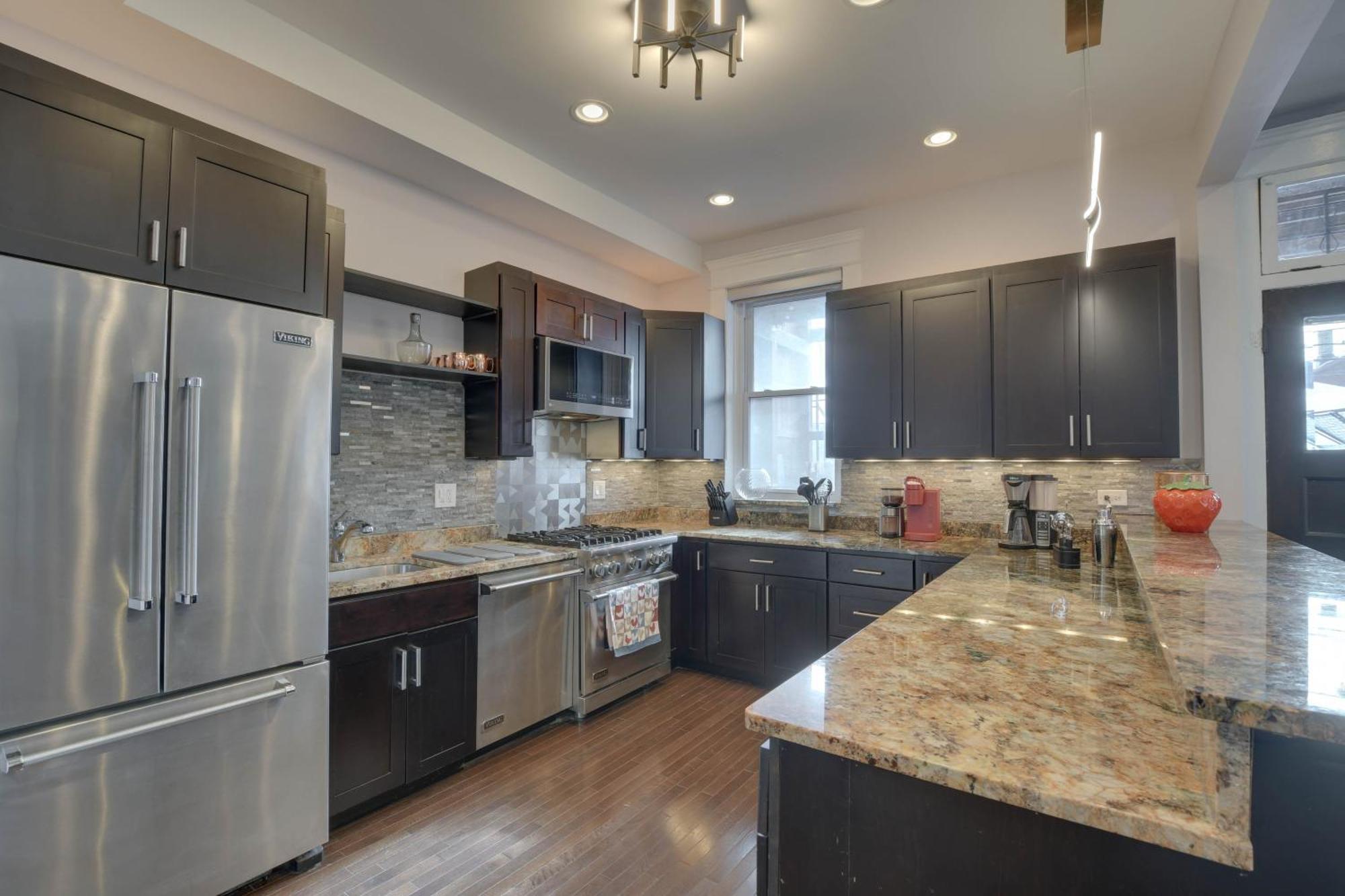 Spacious Condo With Deck About 3 Mi To Downtown Chicago! מראה חיצוני תמונה