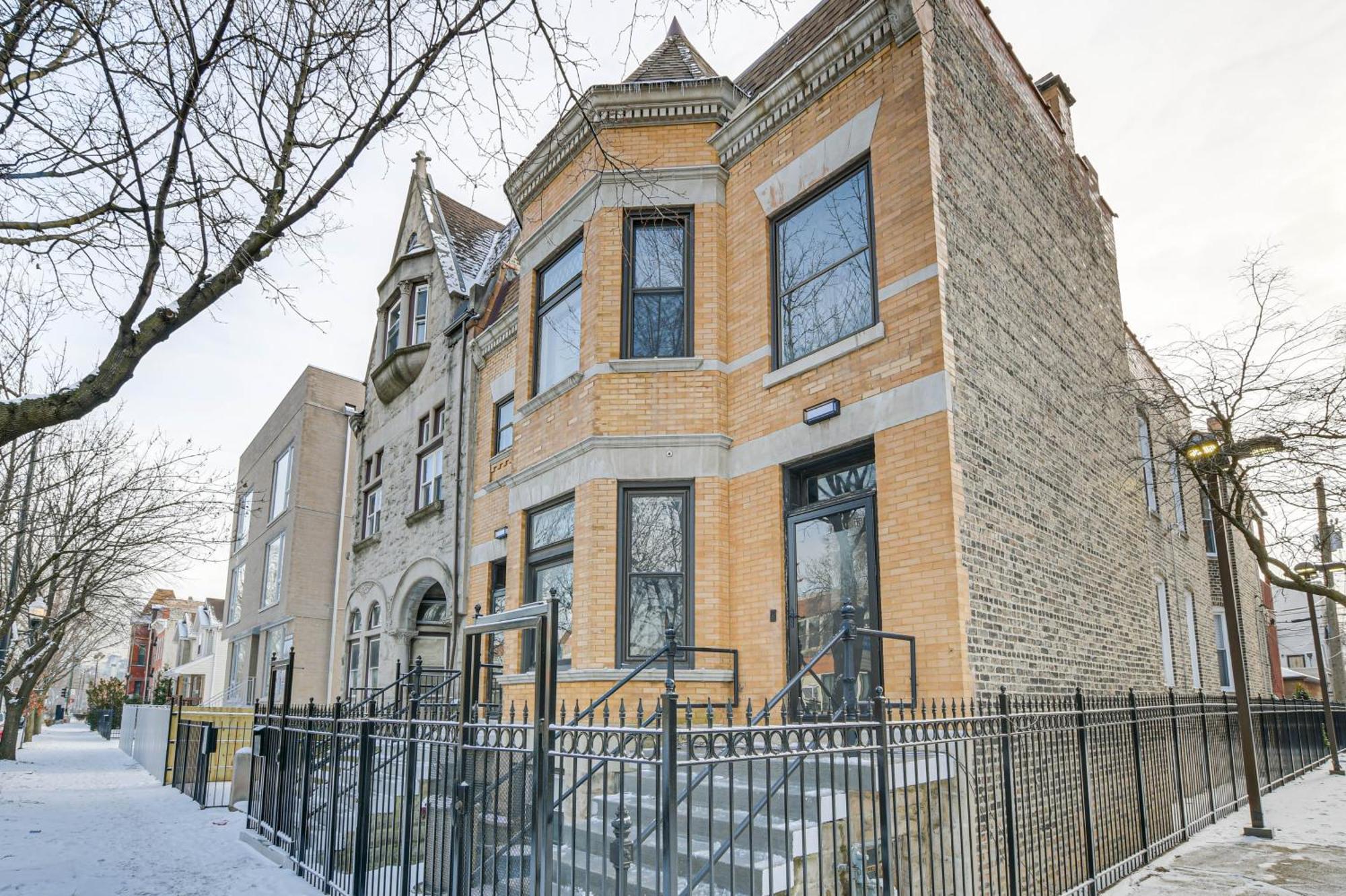 Spacious Condo With Deck About 3 Mi To Downtown Chicago! מראה חיצוני תמונה