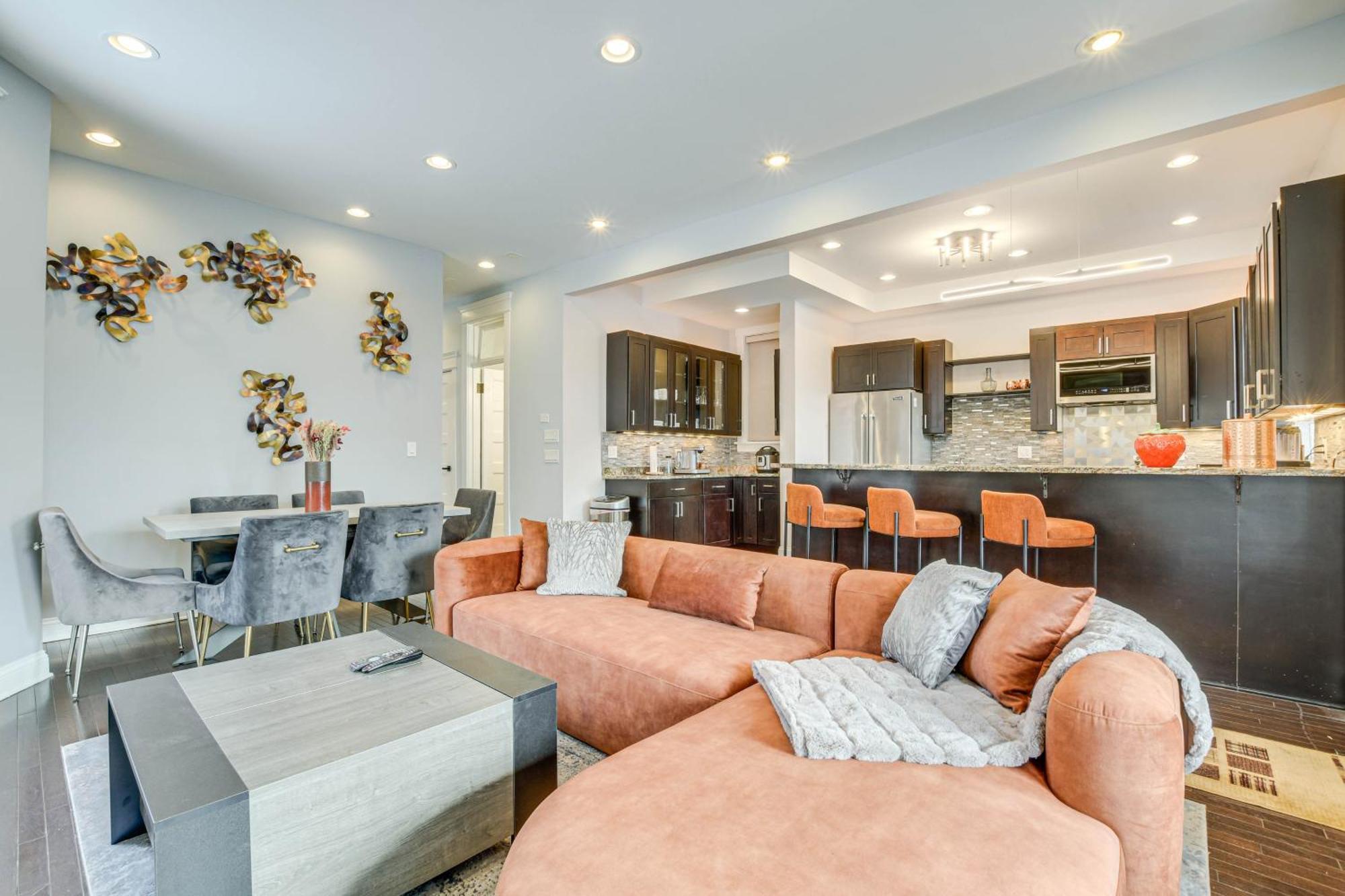 Spacious Condo With Deck About 3 Mi To Downtown Chicago! מראה חיצוני תמונה