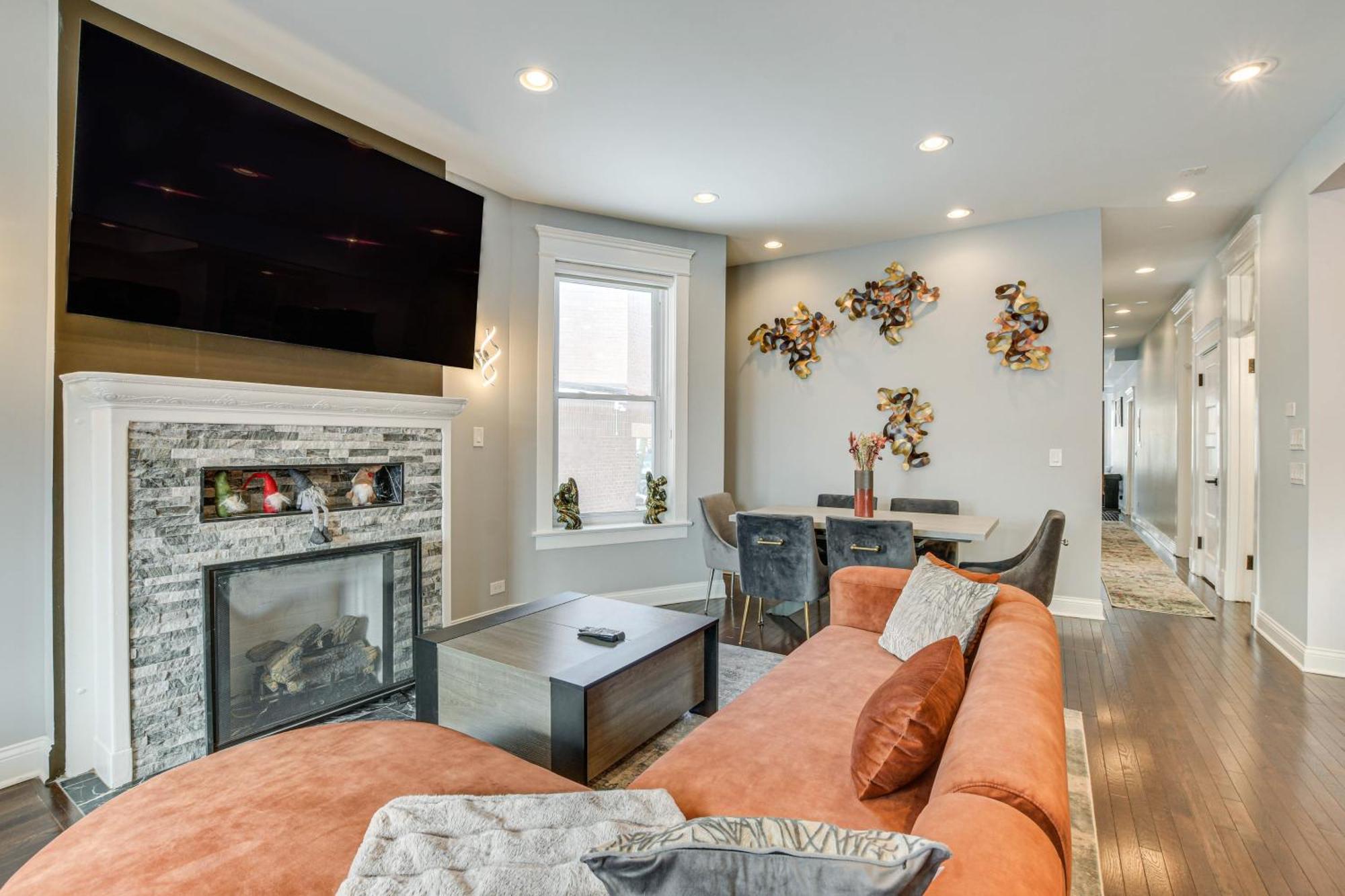 Spacious Condo With Deck About 3 Mi To Downtown Chicago! מראה חיצוני תמונה