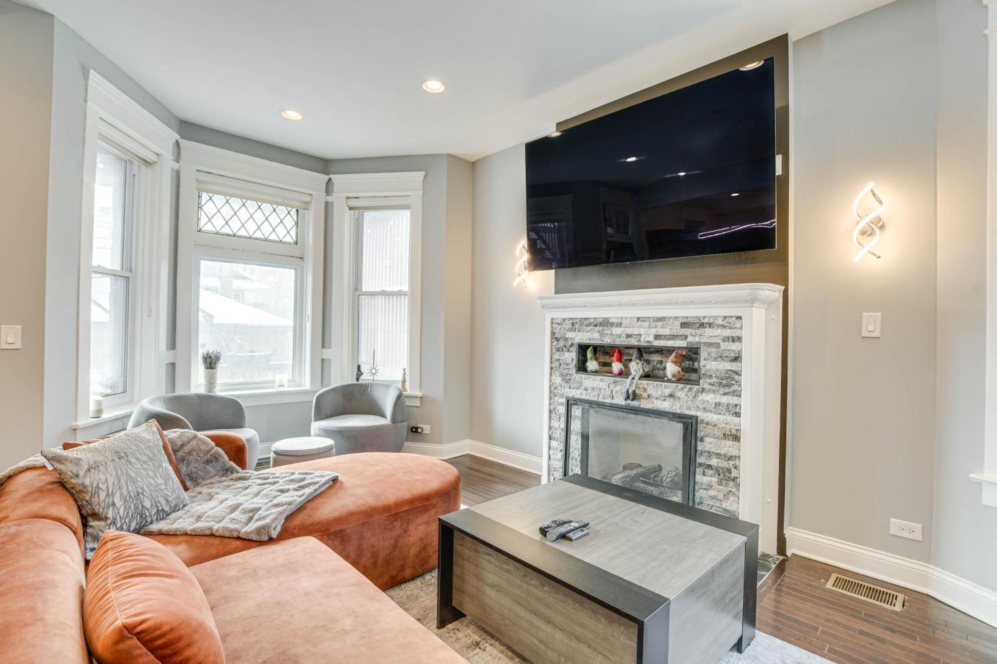 Spacious Condo With Deck About 3 Mi To Downtown Chicago! מראה חיצוני תמונה