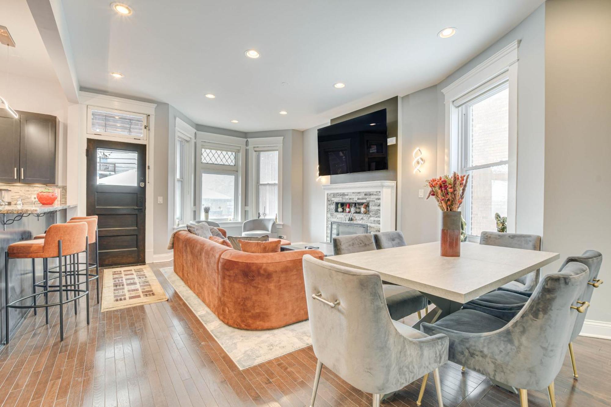 Spacious Condo With Deck About 3 Mi To Downtown Chicago! מראה חיצוני תמונה